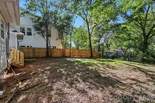 113 N Smallwood Pl, Charlotte, NC 28216 - Photo 17