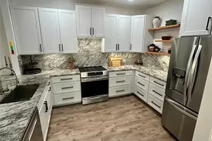 18823 Cloverstone Cir, Cornelius, NC 28031 - Photo 3