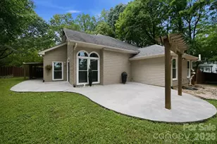 7134 Forest Hills Dr, Denver, NC 28037 - Photo 15