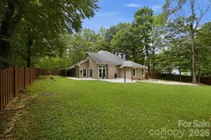 7134 Forest Hills Dr, Denver, NC 28037 - Photo 3