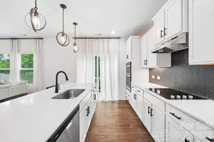 329 Wildmore Wy, Charlotte, NC 28214 - Photo 13
