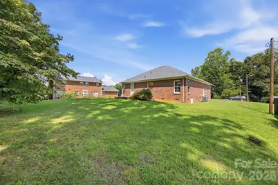 211 Peachtree Street, Belmont, NC 28012 - Photo 21