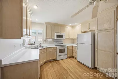 211 Peachtree Street, Belmont, NC 28012 - Photo 5