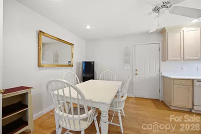 211 Peachtree Street, Belmont, NC 28012 - Photo 9