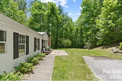 122 Fallswood Court, Hendersonville, NC 28739 - Photo 3