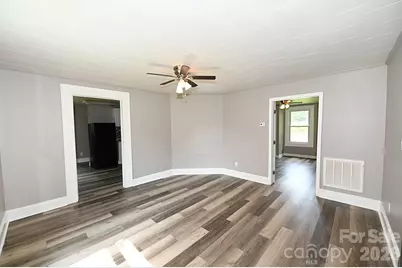 1632 C Avenue SE, Hickory, NC 28602 - Photo 3
