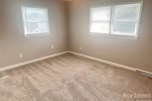 916 W 5th Ave, Lexington, NC 27292 - Photo 13