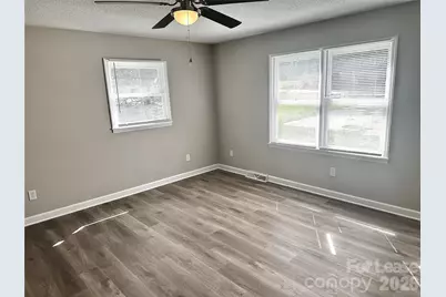 916 W 5th Avenue #A, Lexington, NC 27292 - Photo 3