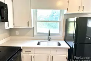 916 W 5th Ave, Lexington, NC 27292 - Photo 9