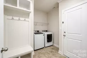 9423 Festival Wy, Charlotte, NC 28215 - Photo 17