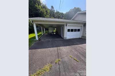 189 Old Nc 181 Highway, Newland, NC 28657 - Photo 21