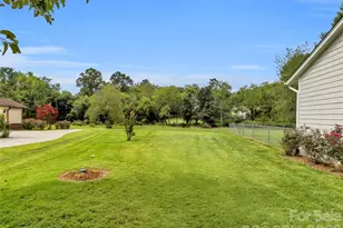 693 Monte Vista Rd, Candler, NC 28715 - Photo 29
