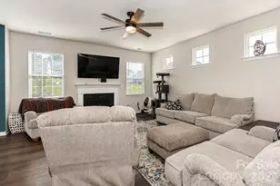 333 Kennerly Center Dr, Mooresville, NC 28115 - Photo 9