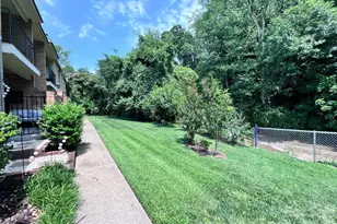 4743 Hedgemore Dr, Charlotte, NC 28209 - Photo 21
