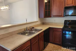 10522 Hill Point Ct, Charlotte, NC 28262 - Photo 7
