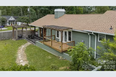 1510 Greenville Highway, Hendersonville, NC 28792 - Photo 9
