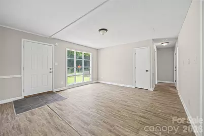 195 Moda Road, Blacksburg, SC 29702 - Photo 5