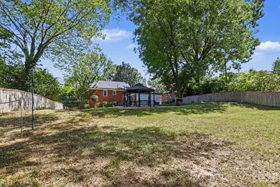 3846 Barclay Downs Drive, Charlotte, NC 28209 - Photo 31