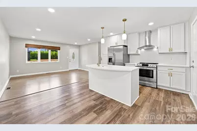 2700 Ravencroft Drive, Charlotte, NC 28208 - Photo 7