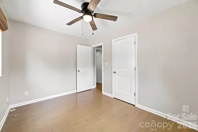 2700 Ravencroft Drive, Charlotte, NC 28208 - Photo 17