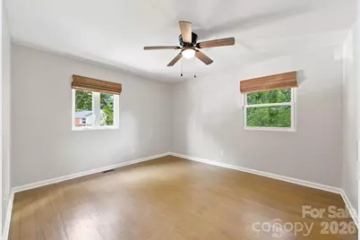 2700 Ravencroft Drive, Charlotte, NC 28208 - Photo 9