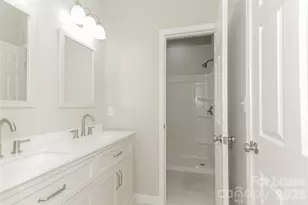 5417 Skycrest Dr, Charlotte, NC 28269 - Photo 13