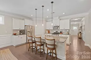 261 Robinwood Ln, Lake Wylie, SC 29710 - Photo 9