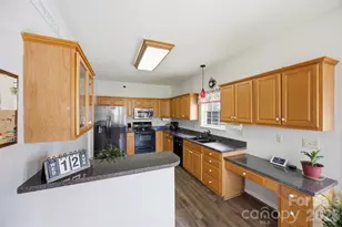 400 Brookhollow Dr, York, SC 29745 - Photo 13