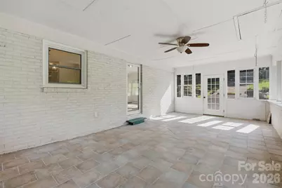 401 S East End Avenue, Statesville, NC 28677 - Photo 23