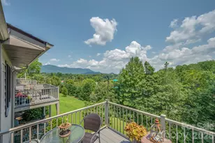 77 Chestnut St, Tryon, NC 28782 - Photo 9