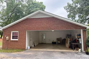 1110 Oak Hill Dr, Monroe, NC 28112 - Photo 3