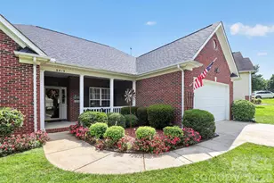 8413 Suttonview Dr, Charlotte, NC 28269 - Photo 35