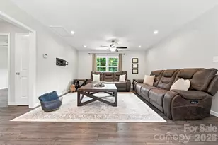 2953 2nd St Ct NW, Hickory, NC 28601 - Photo 5