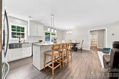 2953 2nd Street Court NW, Hickory, NC 28601 - Photo 9
