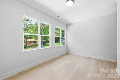 5016 Hoover Drive, Charlotte, NC 28269 - Photo 19