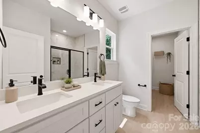 5016 Hoover Drive, Charlotte, NC 28269 - Photo 17