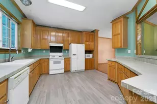 98 New Sorrells Est, Brevard, NC 28712 - Photo 17