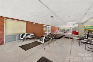 1300 Queens Rd, Charlotte, NC 28207 - Photo 9