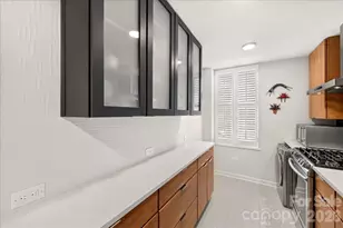 1300 Queens Rd, Charlotte, NC 28207 - Photo 19
