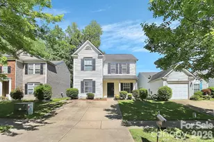 2722 Meadow Knoll Dr, Charlotte, NC 28269 - Photo 1