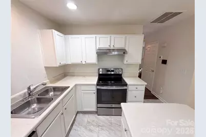 4165 Birch Leaf Court, Charlotte, NC 28215 - Photo 7