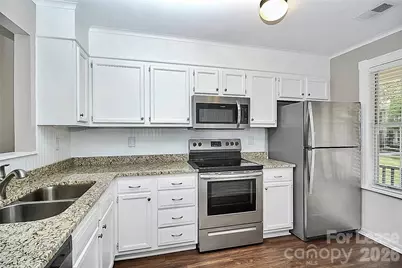 8203 Golf Ridge Drive, Charlotte, NC 28277 - Photo 5