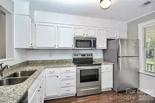 8203 Golf Ridge Dr, Charlotte, NC 28277 - Photo 5