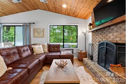 2 Bear Rock Loop Road, Hendersonville, NC 28739 - Photo 9