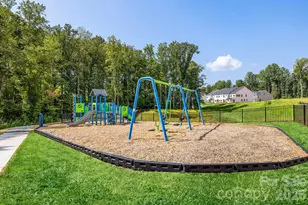 3050 Finchborough Ct, Charlotte, NC 28269 - Photo 11
