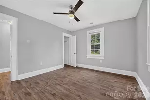 2318 32nd St NE, Hickory, NC 28601 - Photo 9