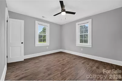 2318 32nd Street NE, Hickory, NC 28601 - Photo 7