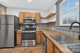 2318 32nd St NE, Hickory, NC 28601 - Photo 3