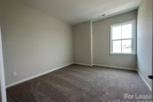 9233 Harwen Ln, Charlotte, NC 28215 - Photo 19