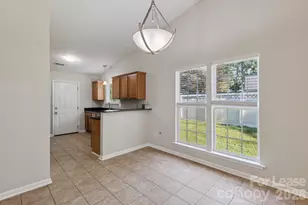 5237 Timbertop Ln, Charlotte, NC 28215 - Photo 3